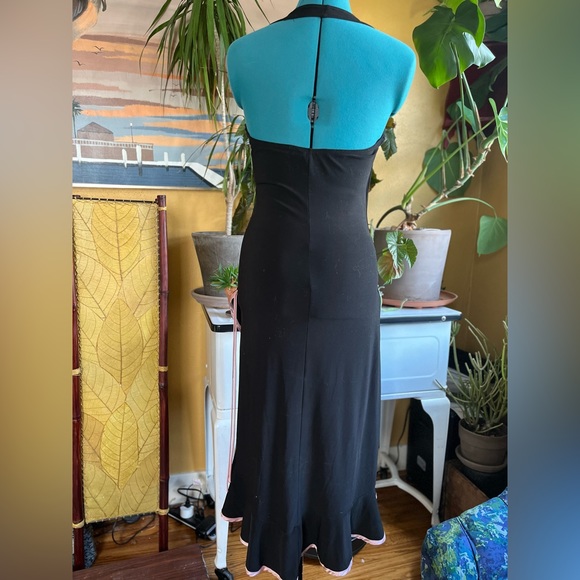 Sultry Salsa style little Black dress - Picture 5 of 7